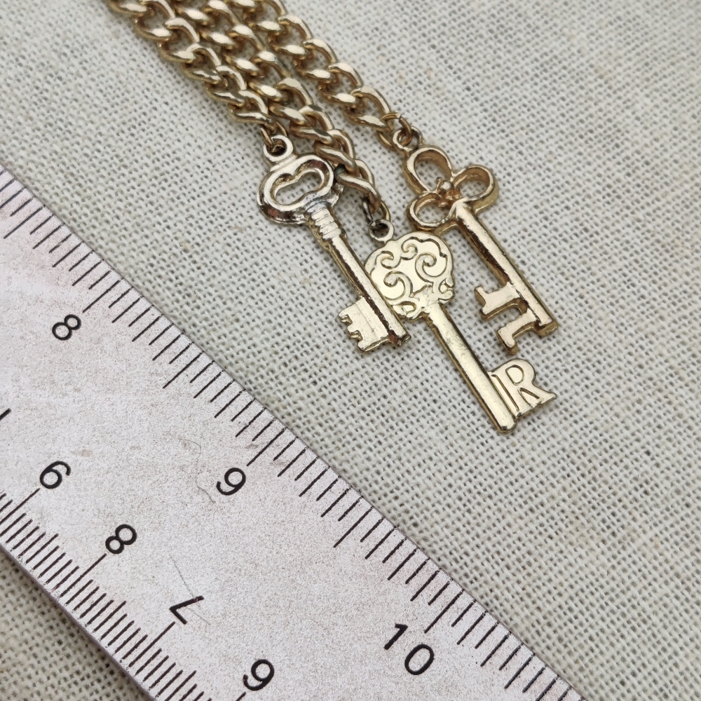 Vintage gold Saxony coat of arms chatellaine brooch - Picture 7 of 8